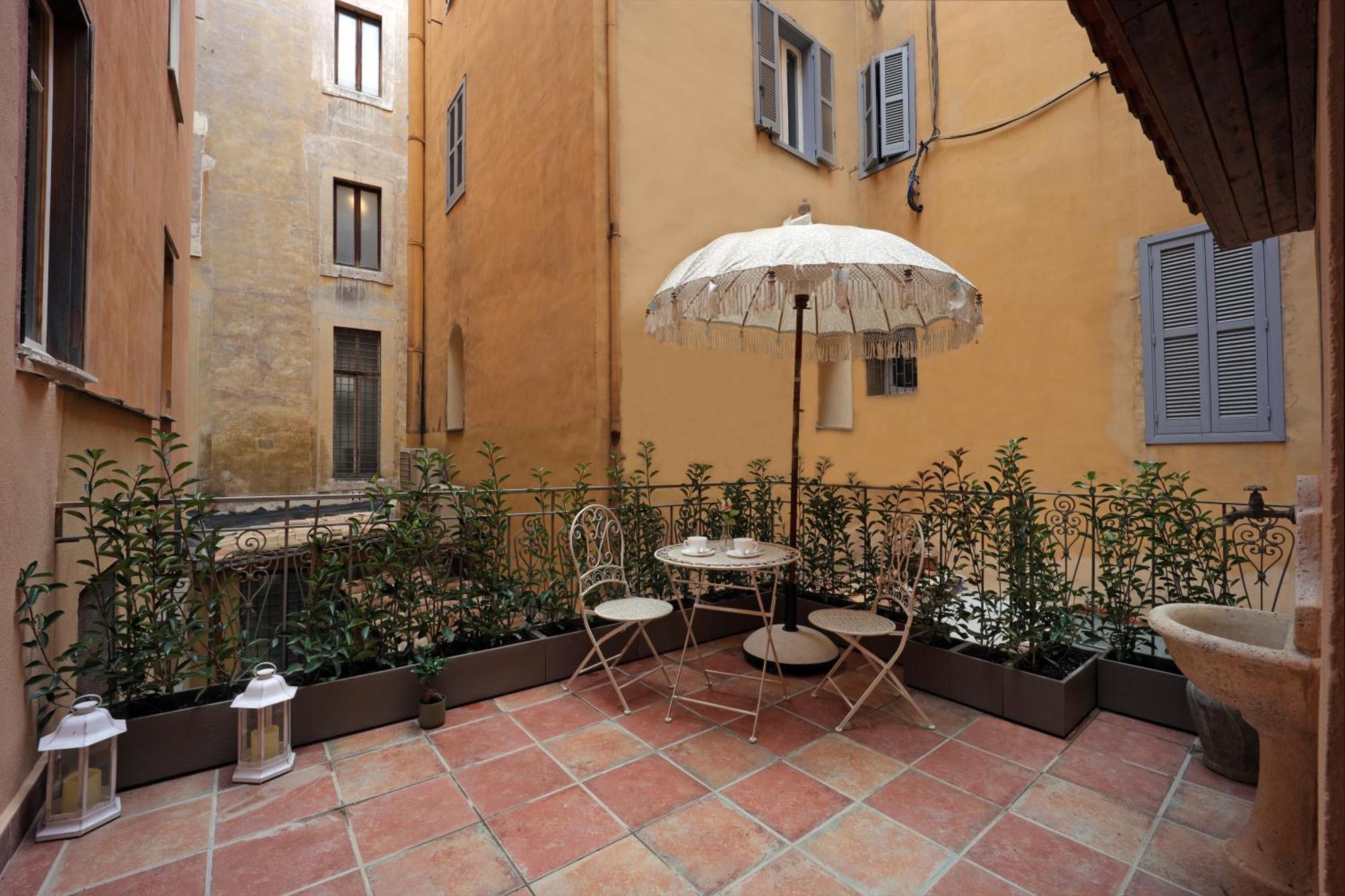 Nsm 71Viadelcorso Appartamento Con Terrazzo Roma Exterior foto